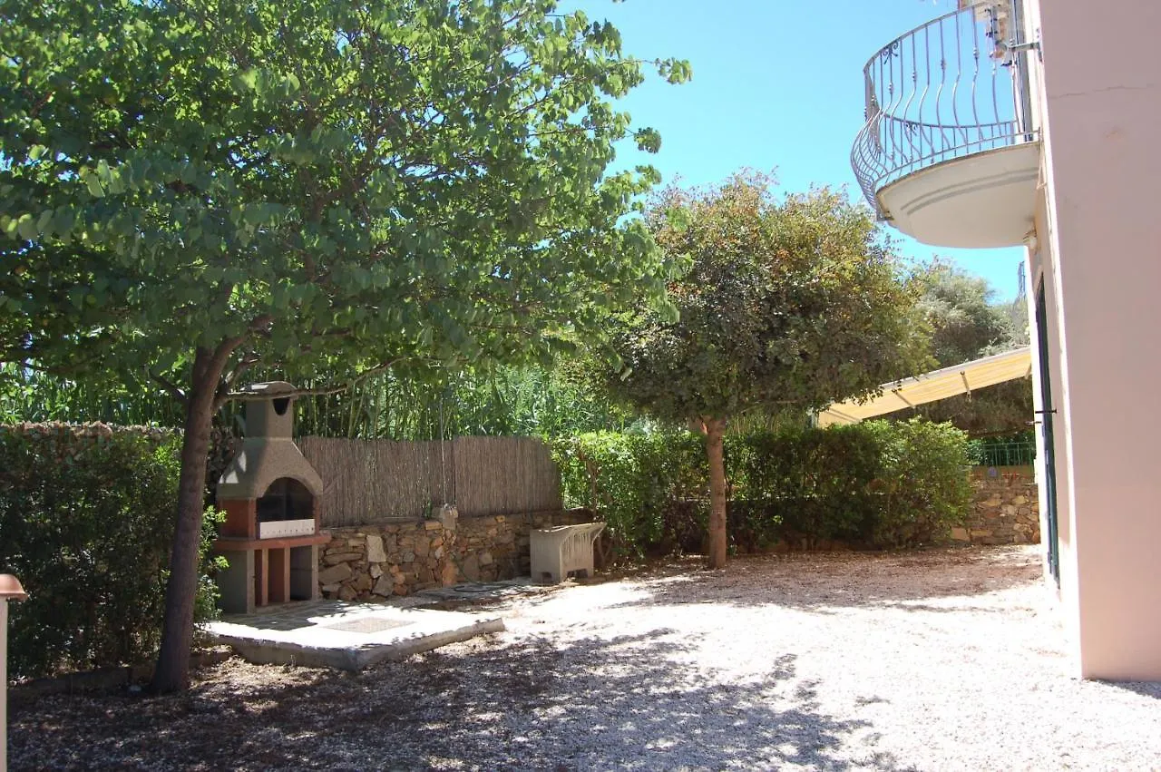 Via Costantino Apartamento Budoni 0*,